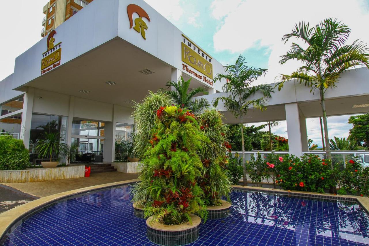 Caldas Novas Imperio Romano Com 1 Dia No Acqua Park 외부 사진