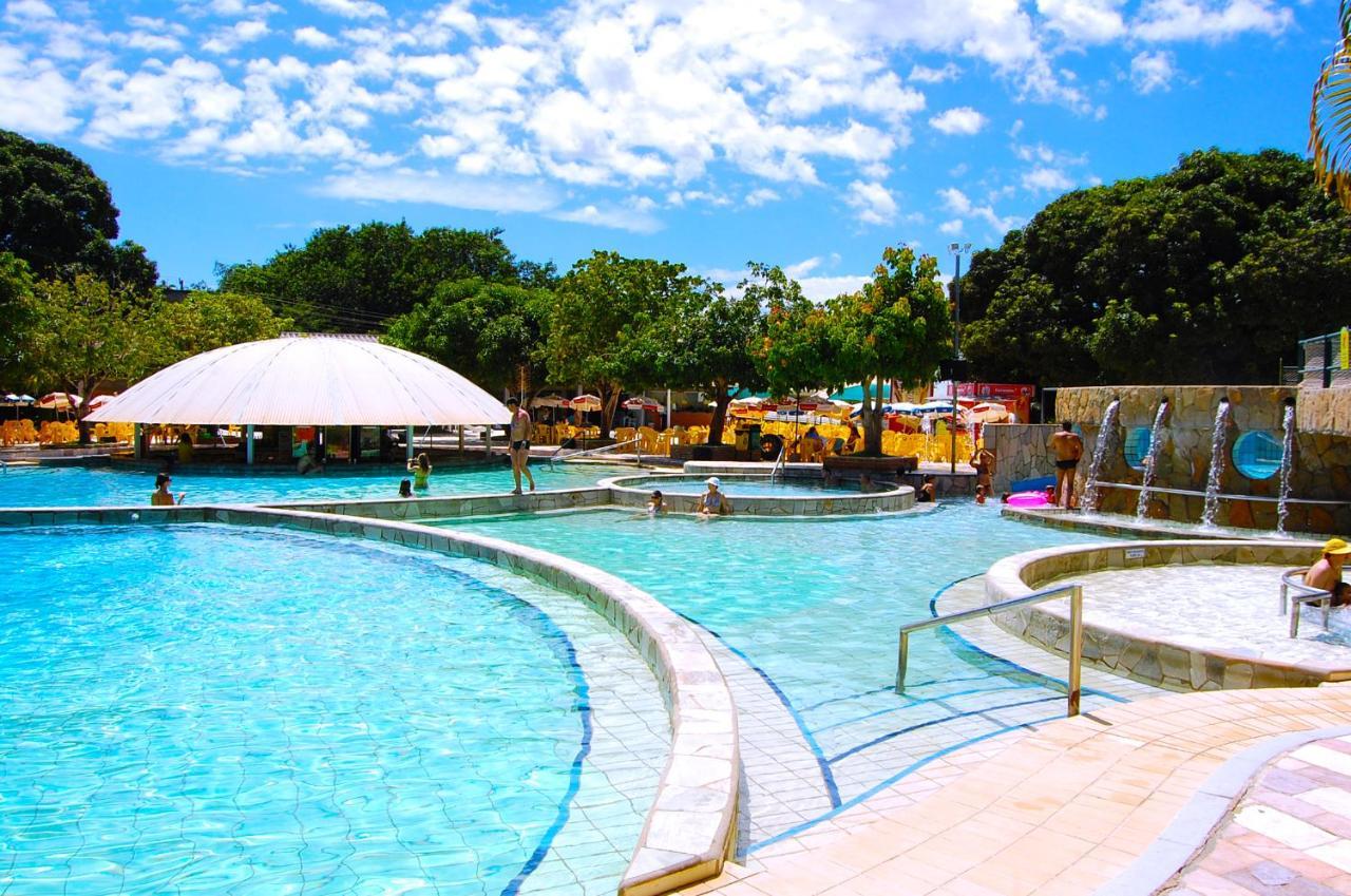 Caldas Novas Imperio Romano Com 1 Dia No Acqua Park 외부 사진