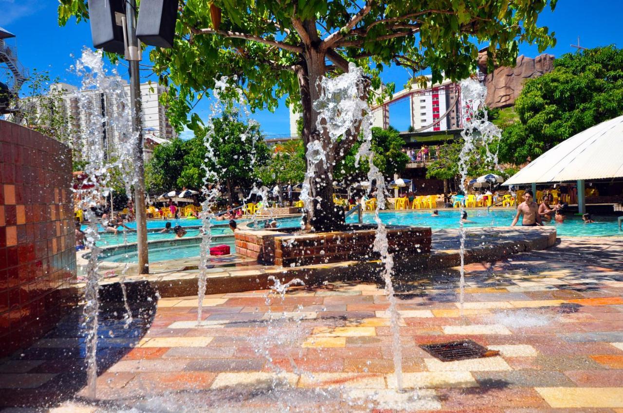 Caldas Novas Imperio Romano Com 1 Dia No Acqua Park 외부 사진